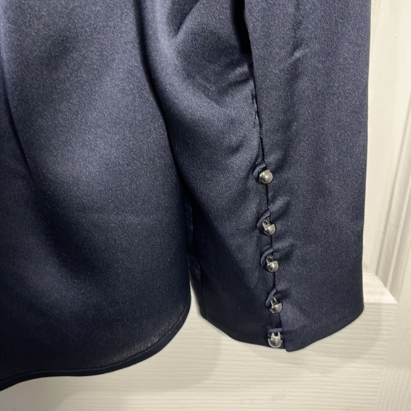 NWT Banana republic navy blue sateen blouse - Picture 3 of 8